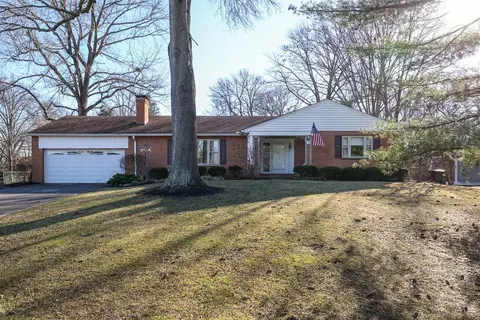 10022 Lakeside Dr, Cincinnati, OH 45231