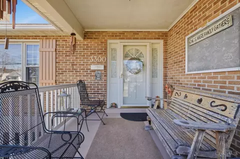 Exterior - 3300 Pleasant Ave, Hamilton, OH 45015 photo 7 of 26