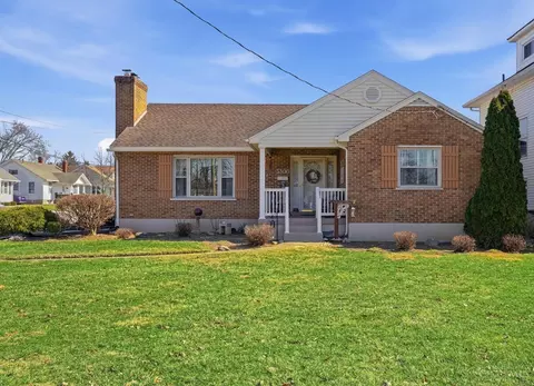 Exterior - 3300 Pleasant Ave, Hamilton, OH 45015 photo 3 of 26