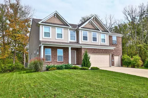 382 Brier Creek Dr, Loveland, OH 45140