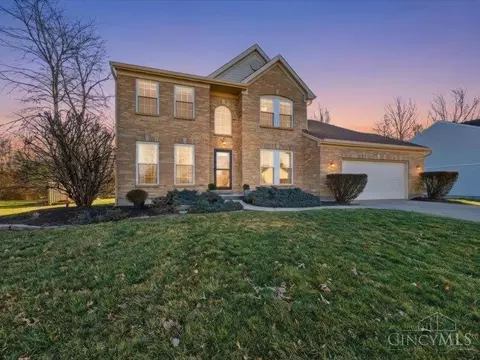 3566 Turnberry Dr, Amelia, OH 45102