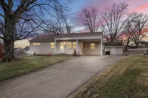 75 Berkshire Ct, Hamilton, OH 45013