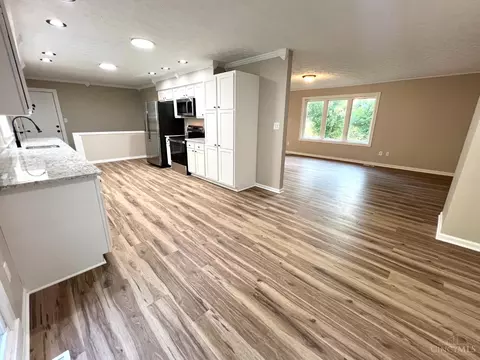 176 Lakeview Dr, Middletown, OH 45044 photo 17