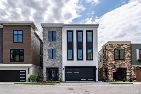 5751 Sanctuary Pl, Cincinnati, OH 45230