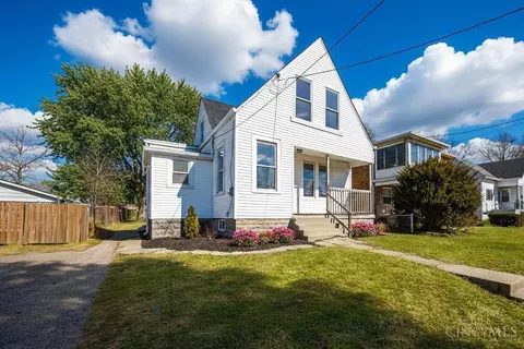 4300 Hegner Ave, Deer Park, OH 45236