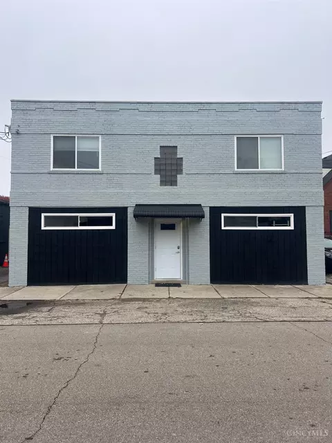 3982 Superior Ave, Deer Park, OH 45236