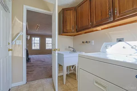 3670 Centurion Dr, Cincinnati, OH 45211 photo 40