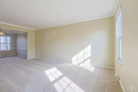 3670 Centurion Dr, Cincinnati, OH 45211 photo 6