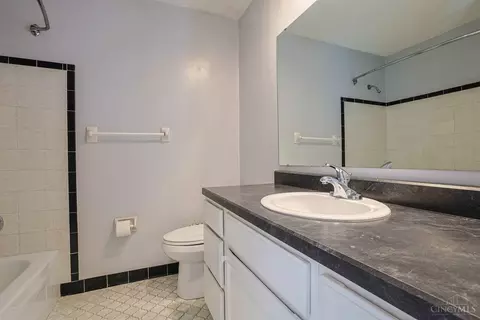 3670 Centurion Dr, Cincinnati, OH 45211 photo 36