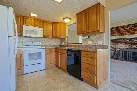 3670 Centurion Dr, Cincinnati, OH 45211 photo 15
