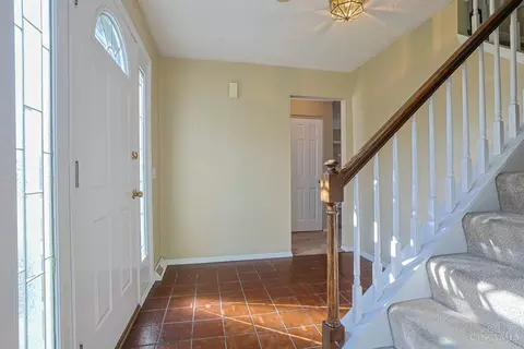 3670 Centurion Dr, Cincinnati, OH 45211 photo 3