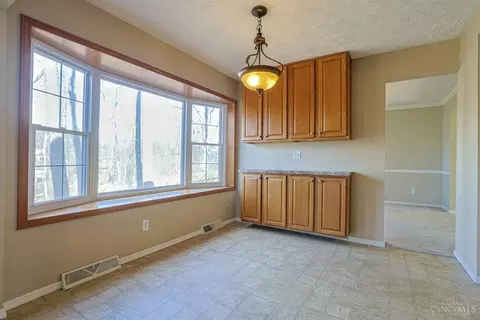 3670 Centurion Dr, Cincinnati, OH 45211 photo 12