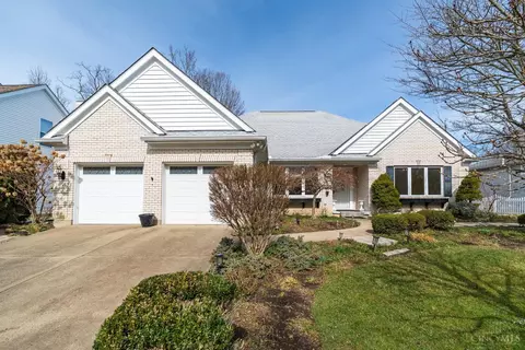 8372 Benton Ridge Ln, Cincinnati, OH 45255