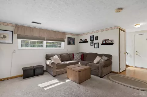 Living - 46 Jackson Dell Ct, Cleves, OH 45002 photo 5 of 5