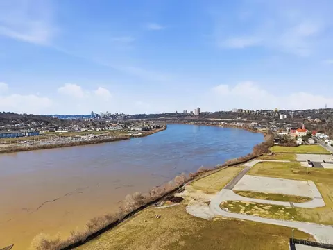 View/Area - 3003 Riverside Dr, Cincinnati, OH 45226 photo 5 of 5