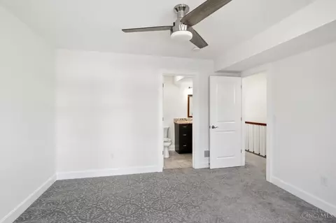 Bedroom - 3003 Riverside Dr, Cincinnati, OH 45226 photo 6 of 6