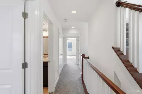 Entry Way - 3003 Riverside Dr, Cincinnati, OH 45226 photo 3 of 5