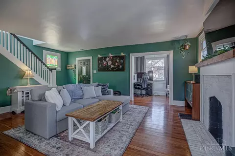 2635 Ocosta Ave, Cincinnati, OH 45211