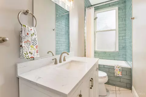 Bath - 2832 Claypole Ave, Cincinnati, OH 45204 photo 4 of 4