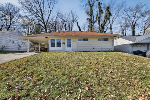 8771 Desoto Dr, Cincinnati, OH 45231