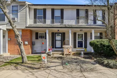 3904 Wolf Crk, Amelia, OH 45102