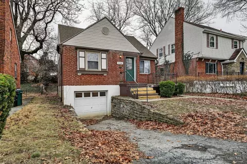 5104 Lillian Dr, Cincinnati, OH 45237
