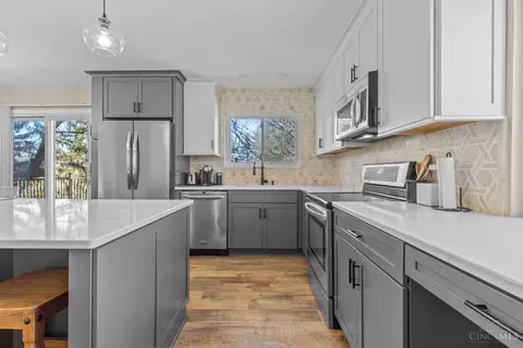 Kitchen - 3464 Simpsons Trce, Maineville, OH 45039 photo 3 of 6