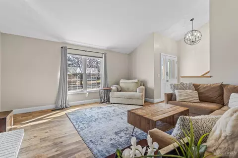 Living - 3464 Simpsons Trce, Maineville, OH 45039 photo 2 of 3