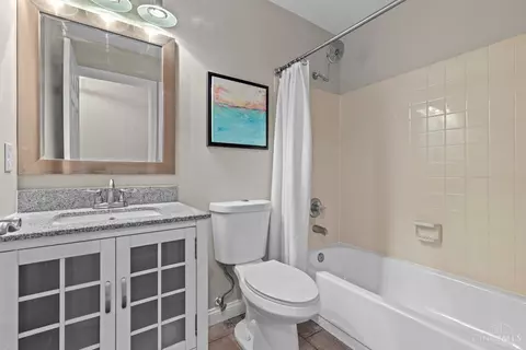 Bath - 3464 Simpsons Trce, Maineville, OH 45039 photo 1 of 5