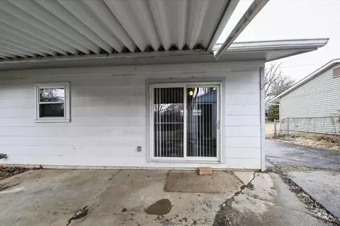 Exterior - 9636 Pippin Rd, Cincinnati, OH 45231 photo 2 of 3