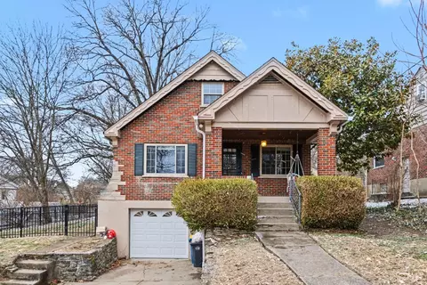 6095 Kenwood Rd, Madeira, OH 45243