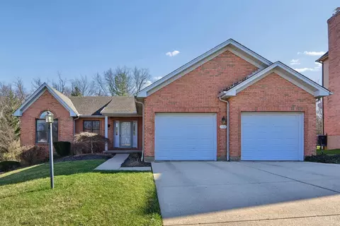 4467 Oakville Dr, Cincinnati, OH 45211