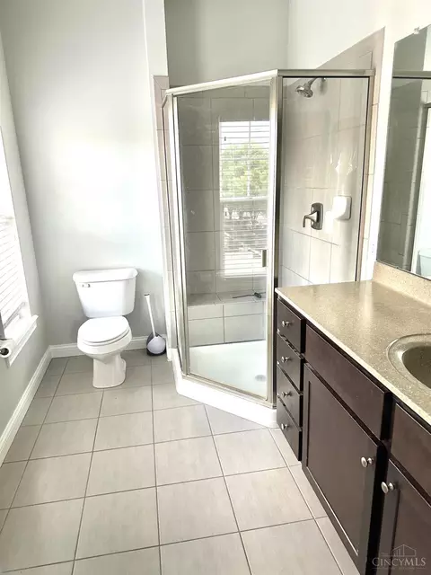Bath - 199 Rochelle St, Cincinnati, OH 45219 photo 3 of 3