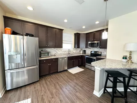 Kitchen - 199 Rochelle St, Cincinnati, OH 45219 photo 1 of 5