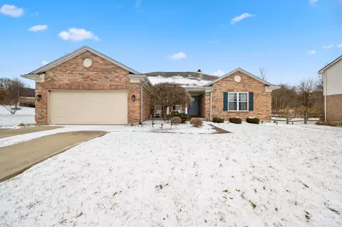 9568 Semaphore Ct, West Chester, OH 45069