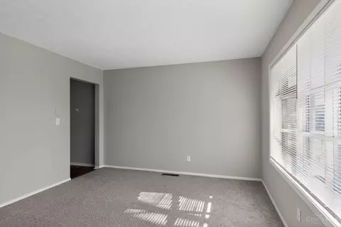 Living - 1854 Windmill Way, Cincinnati, OH 45240 photo 5 of 7