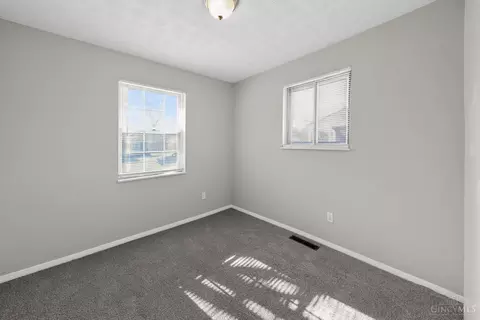 Bedroom - 1854 Windmill Way, Cincinnati, OH 45240 photo 4 of 5