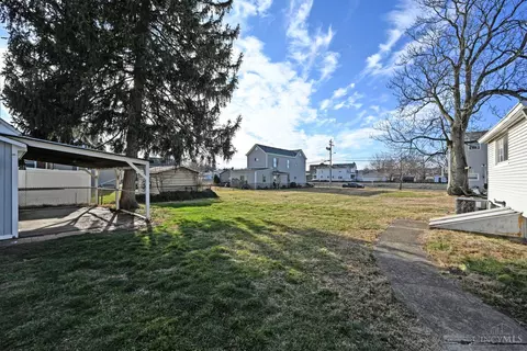 Exterior - 215 Walnut St, Elmwood Place, OH 45216 photo 10 of 18