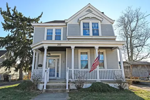 Exterior - 215 Walnut St, Elmwood Place, OH 45216 photo 2 of 18