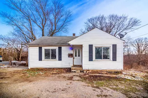 718 Panhandle Ave, West Union, OH 45693