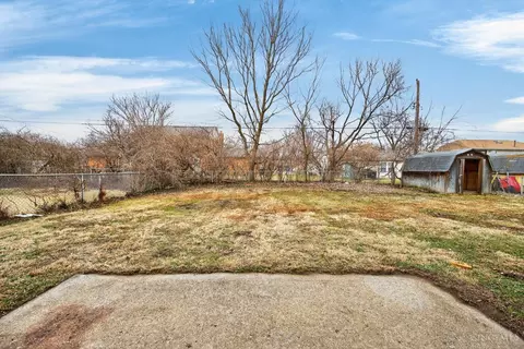 Exterior - 778 Danbury Rd, Forest Park, OH 45240 photo 2 of 3