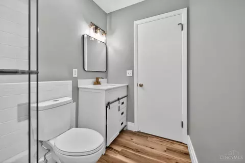 Bath - 778 Danbury Rd, Forest Park, OH 45240 photo 2 of 4