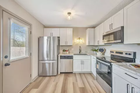 Kitchen - 10493 Mill Rd, Cincinnati, OH 45240 photo 3 of 3