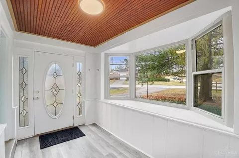 Entry Way - 5965 Wayside Ave, Cincinnati, OH 45230 photo 1 of 1