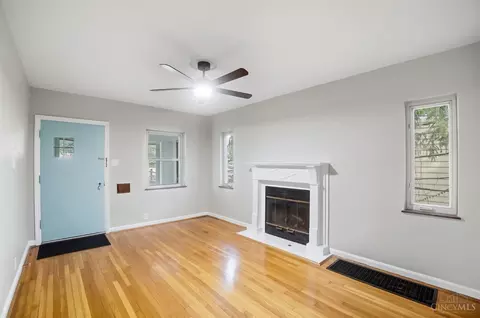 Living - 5965 Wayside Ave, Cincinnati, OH 45230 photo 1 of 4