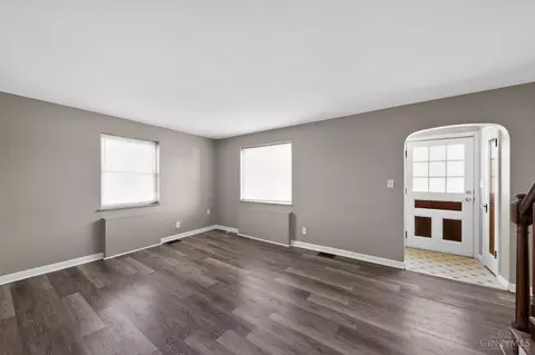 Living - 6621 Winton Rd, Cincinnati, OH 45224 photo 1 of 1