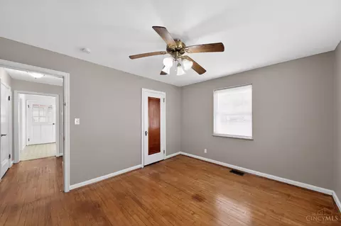Bedroom - 6621 Winton Rd, Cincinnati, OH 45224 photo 1 of 5
