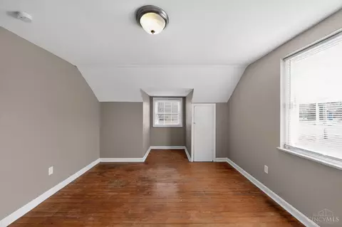Bedroom - 6621 Winton Rd, Cincinnati, OH 45224 photo 3 of 5