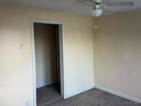 882 Main St, Logan, OH 43138 photo 5