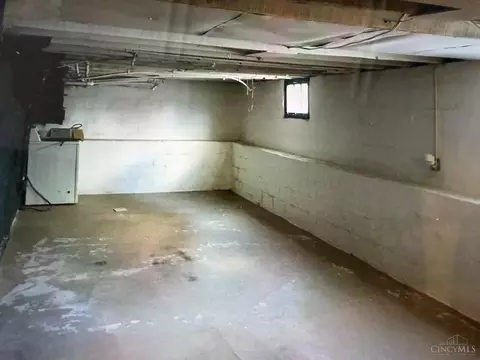 882 Main St, Logan, OH 43138 photo 6